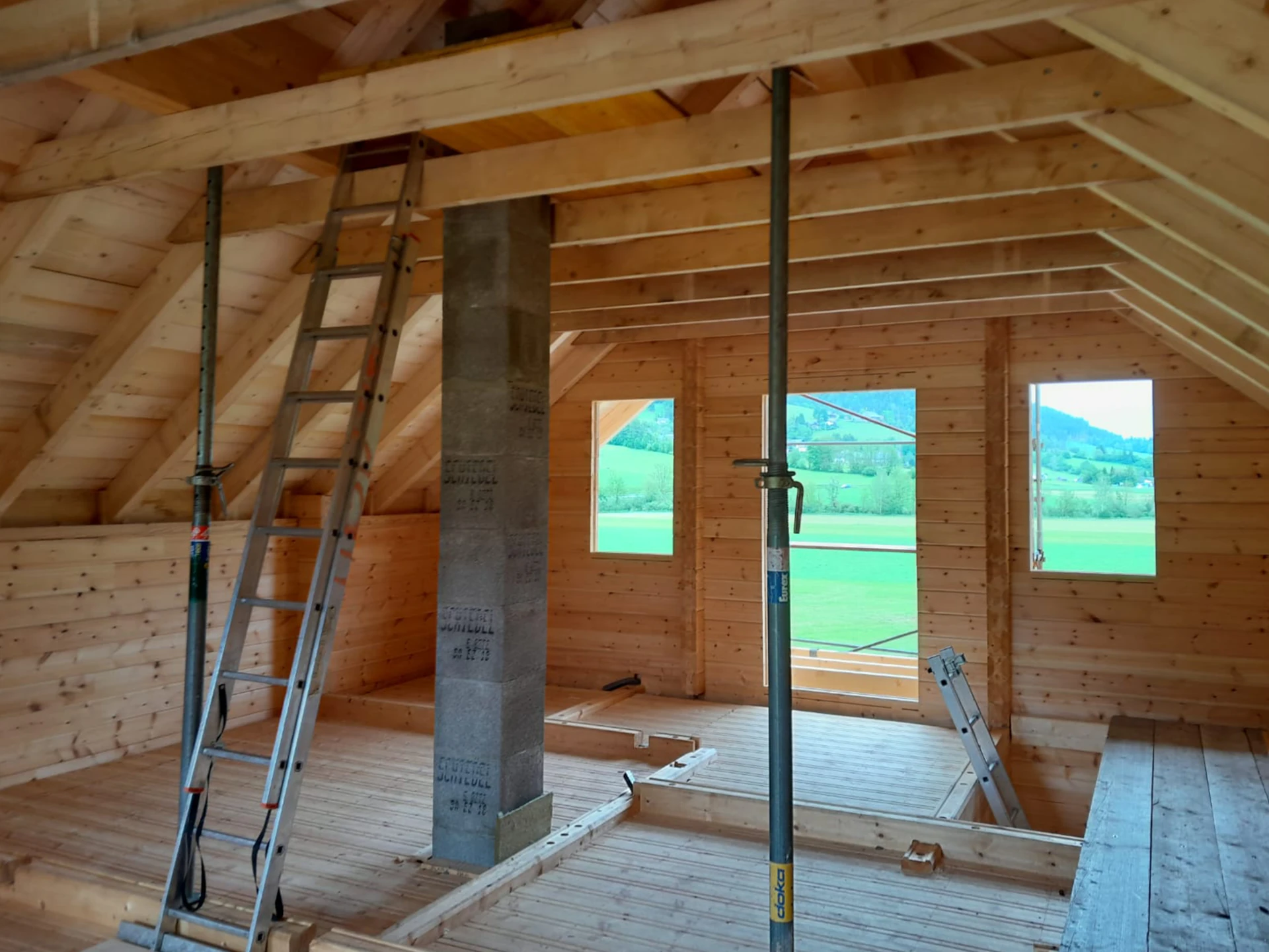 vavalser-blockhaus-dachgeschoss-04